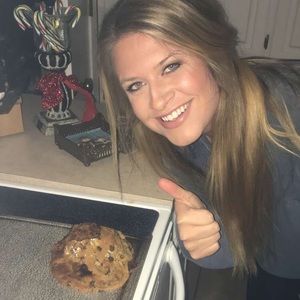 Meet your Posher, Brooke